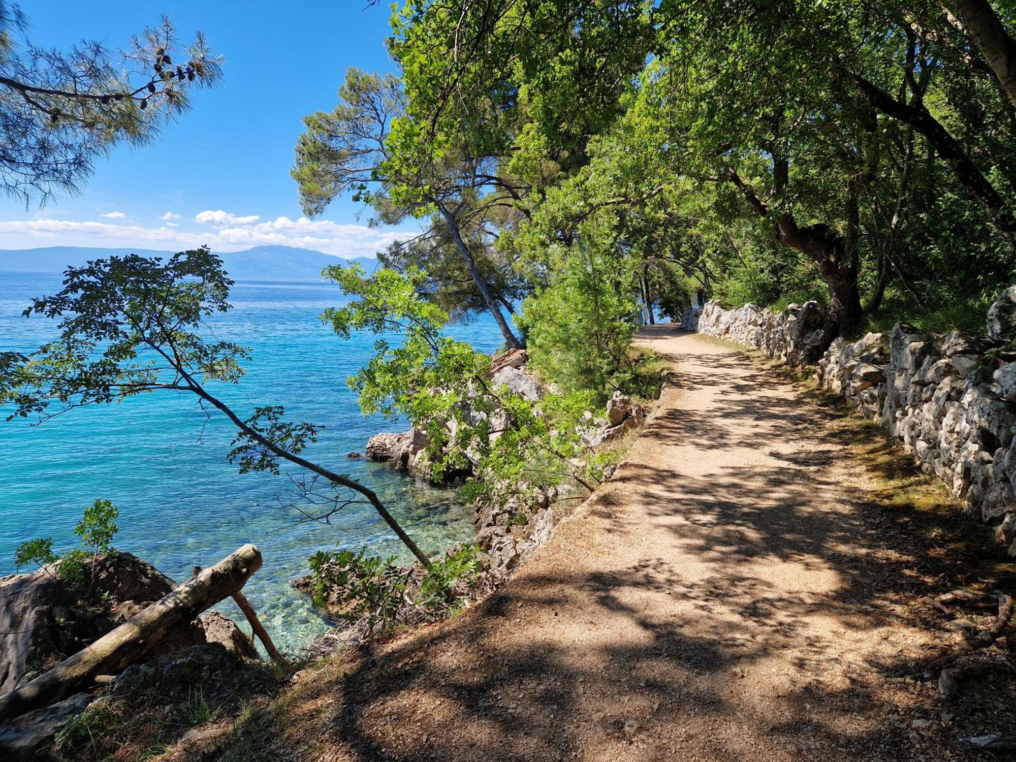 Holiday Home On Island Of Krk Malinska Exterior foto